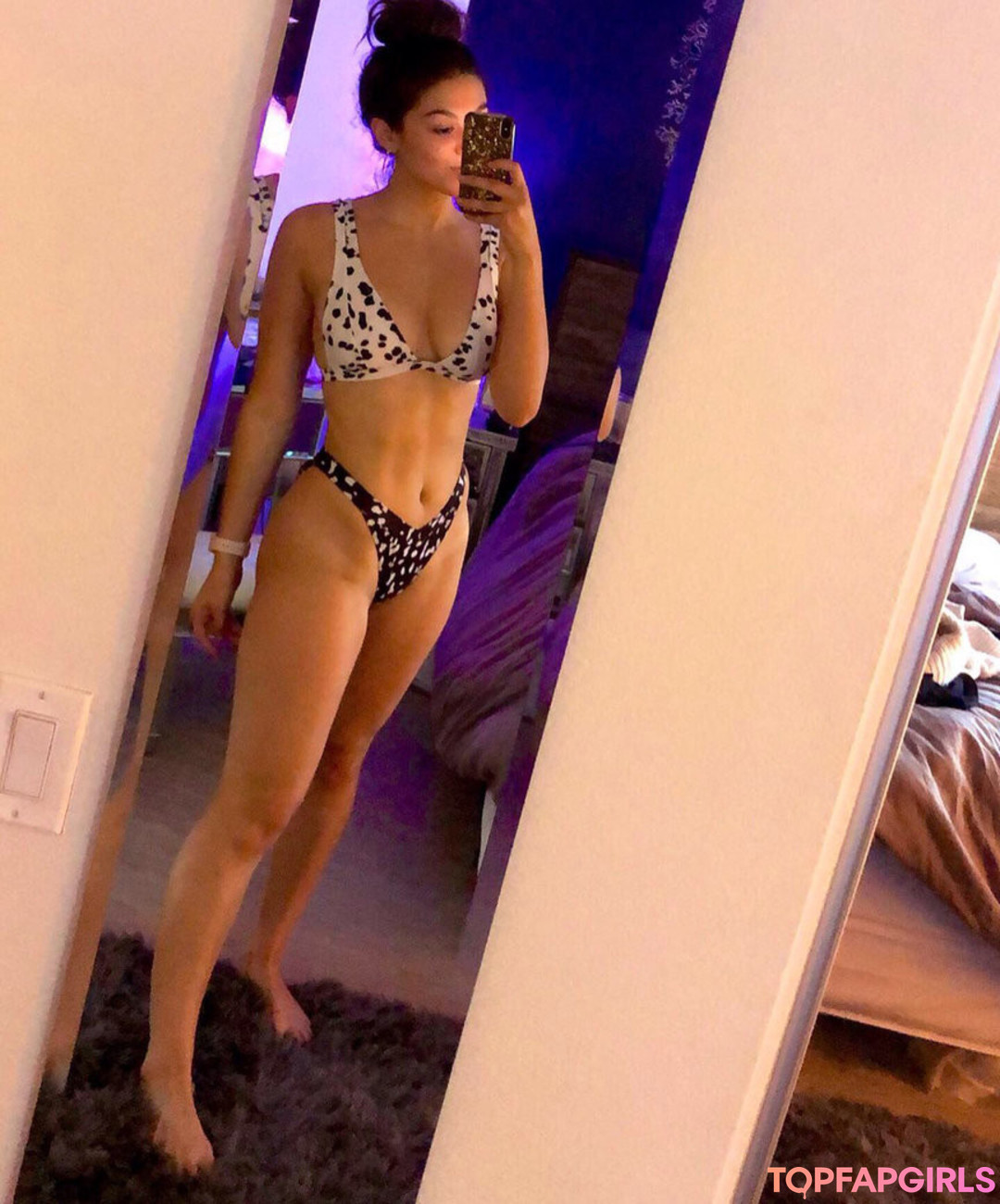 Foto desnuda filtrada de OnlyFans de Kira Kosarin #53 Foto desnuda filtrada de OnlyFans de Kira Kosarin #53