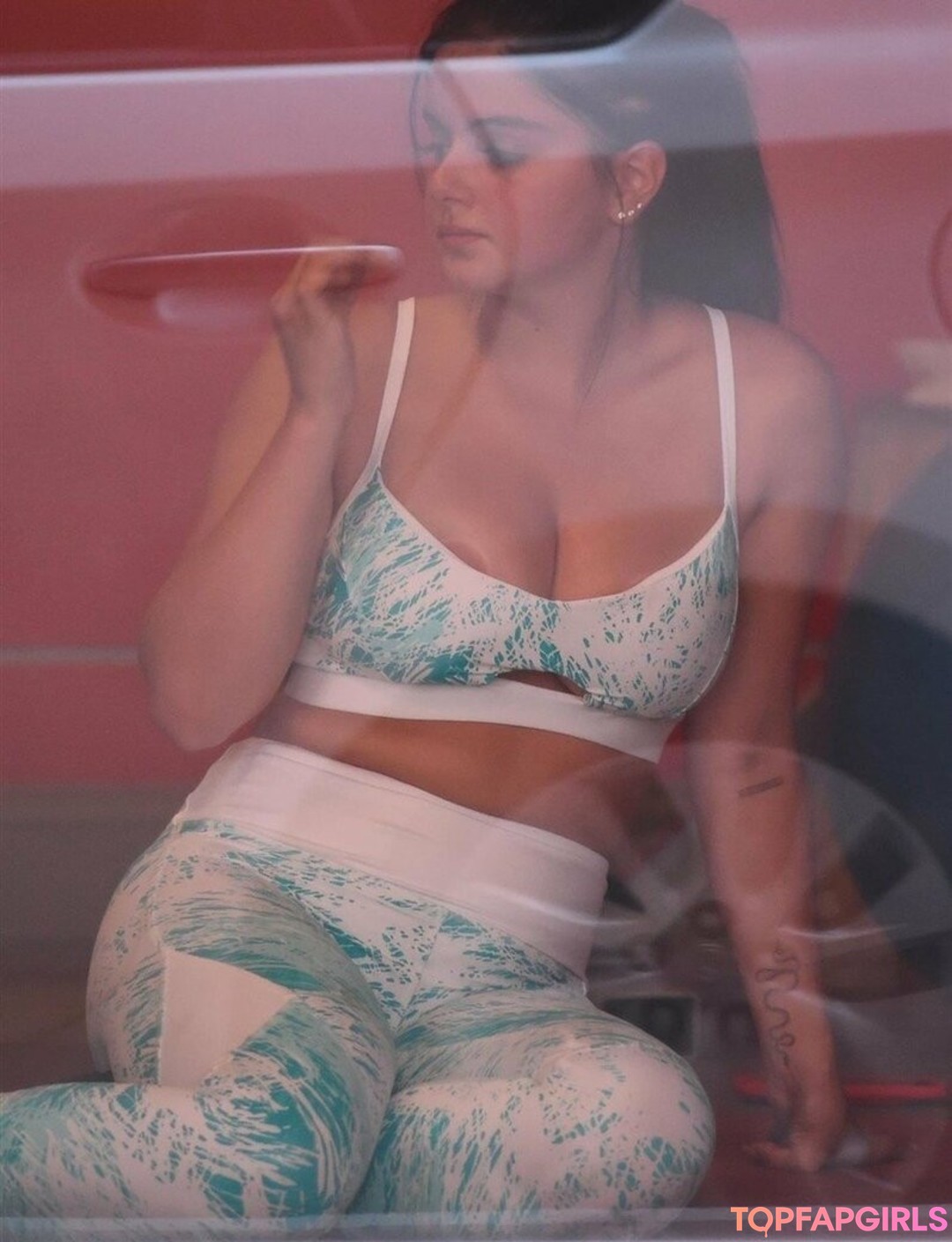 Foto desnuda filtrada de OnlyFans de Ariel Winter #613 Foto desnuda filtrada de OnlyFans de Ariel Winter #613