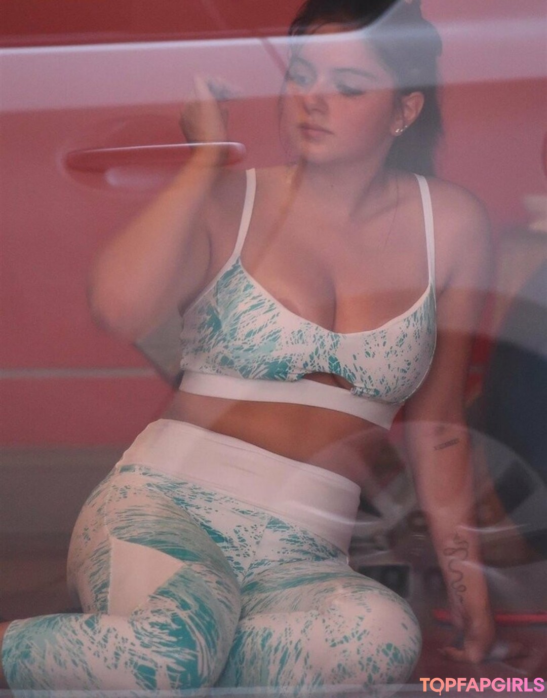 Foto desnuda filtrada de OnlyFans de Ariel Winter #614 Foto desnuda filtrada de OnlyFans de Ariel Winter #614