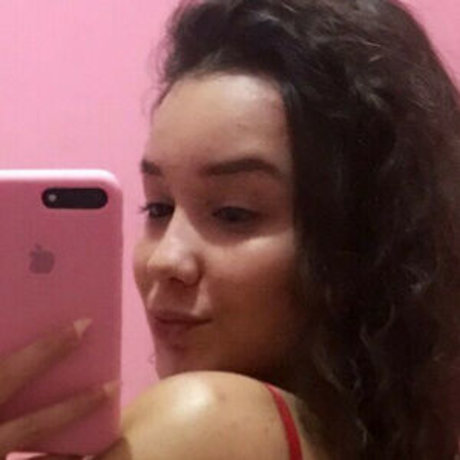 Foto desnuda filtrada de OnlyFans de Emilly Santos