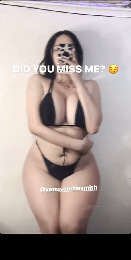 Foto desnuda filtrada de OnlyFans de Venuscurtissmith