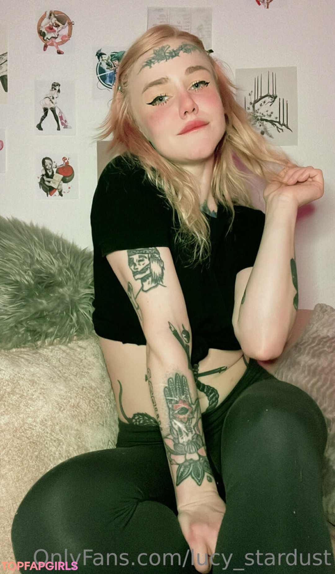 Foto desnuda filtrada de OnlyFans de Lucystardust #34 Foto desnuda filtrada de OnlyFans de Lucystardust #34