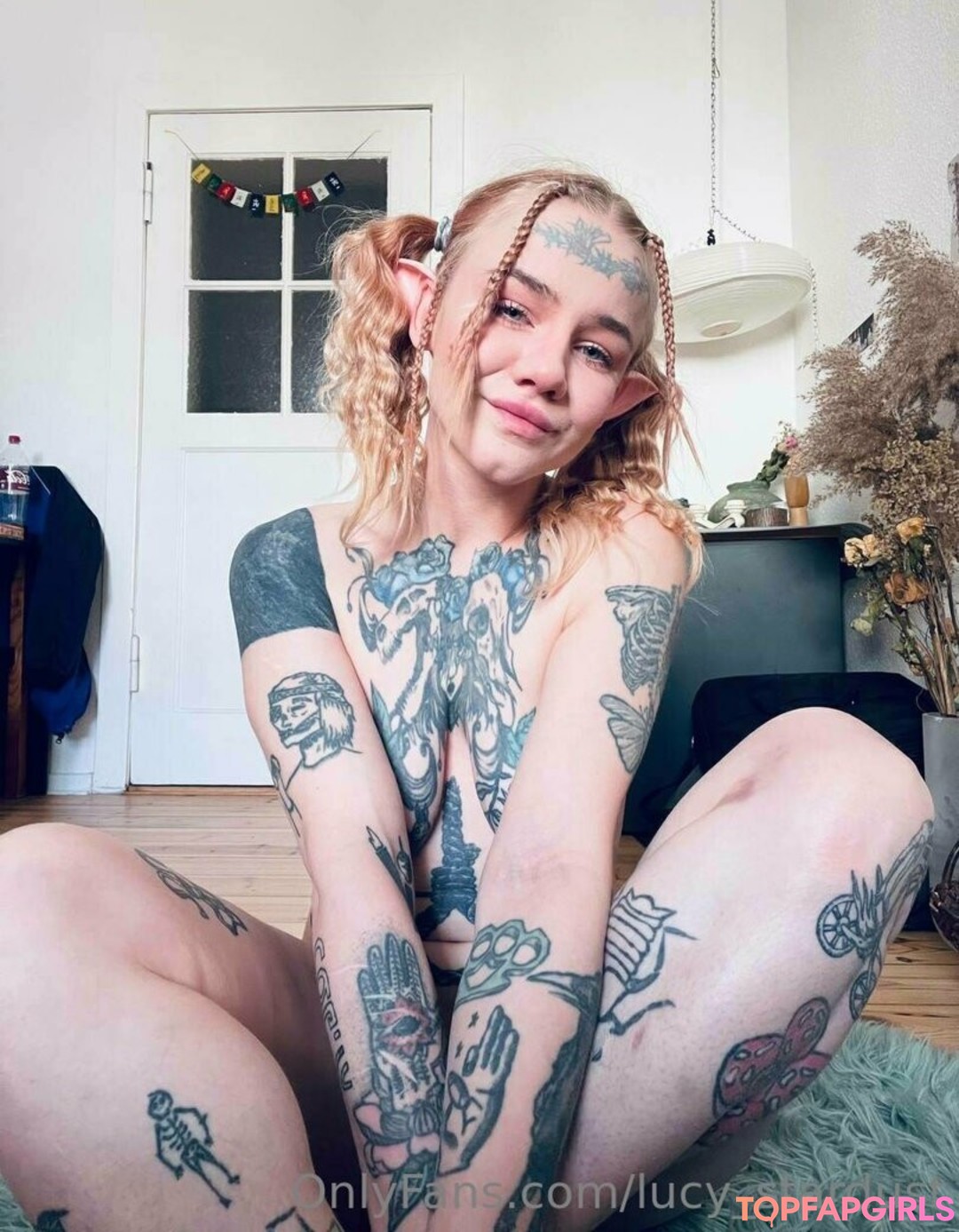 Foto desnuda filtrada de OnlyFans de Lucystardust #62 Foto desnuda filtrada de OnlyFans de Lucystardust #62