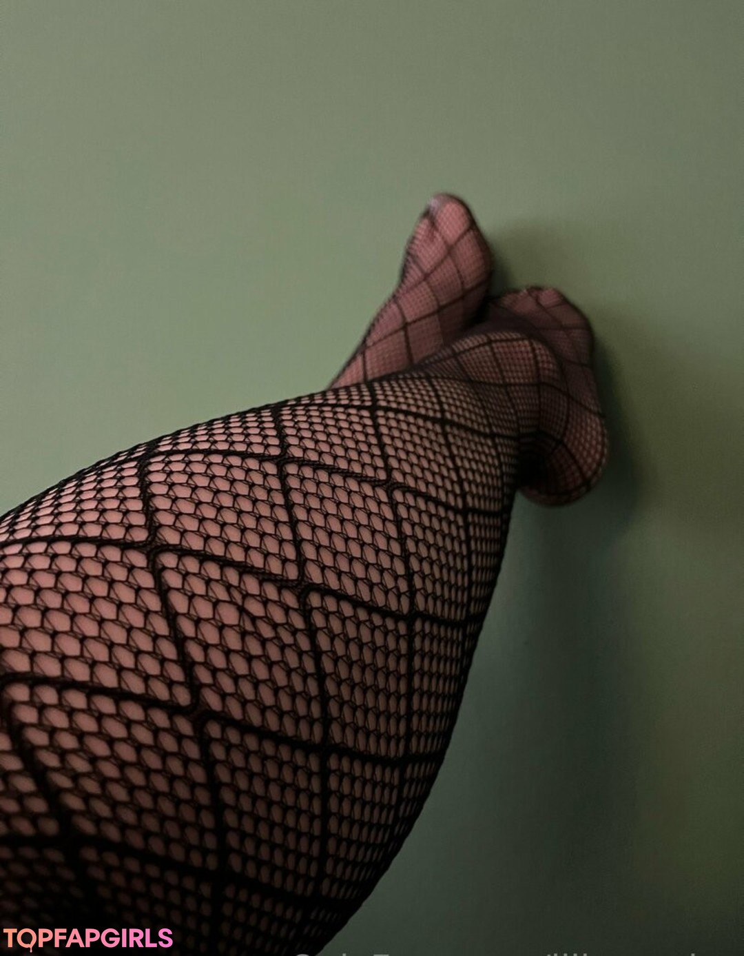 Foto desnuda filtrada de OnlyFans de Lillysunday #12 Foto desnuda filtrada de OnlyFans de Lillysunday #12