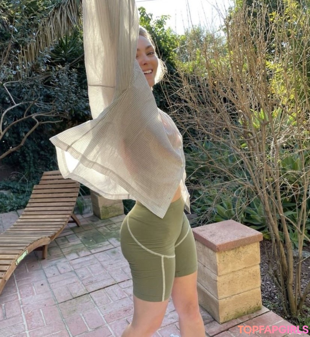 Foto desnuda filtrada de OnlyFans de Annasophia Robb #40 Foto desnuda filtrada de OnlyFans de Annasophia Robb #40