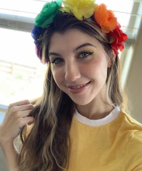 FrivolousFox ASMR