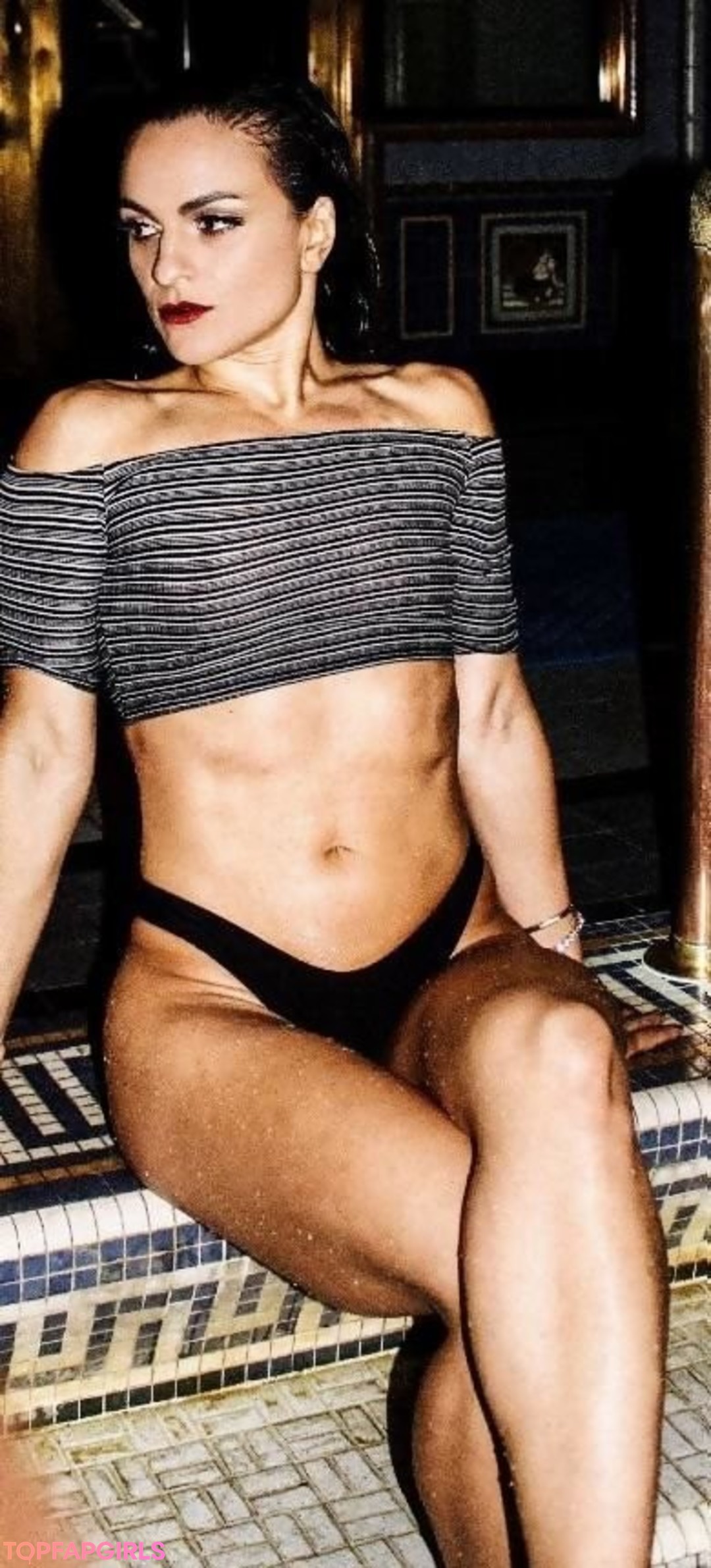Foto desnuda filtrada de OnlyFans de Thunder Rosa #33 Foto desnuda filtrada de OnlyFans de Thunder Rosa #33
