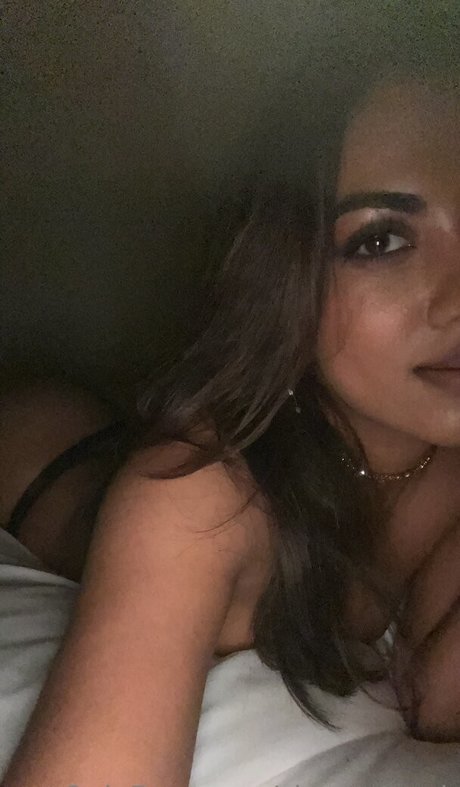 Foto desnuda filtrada de OnlyFans de Sharenmak