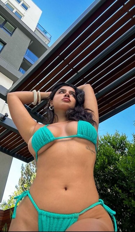 Alishba Sheikh