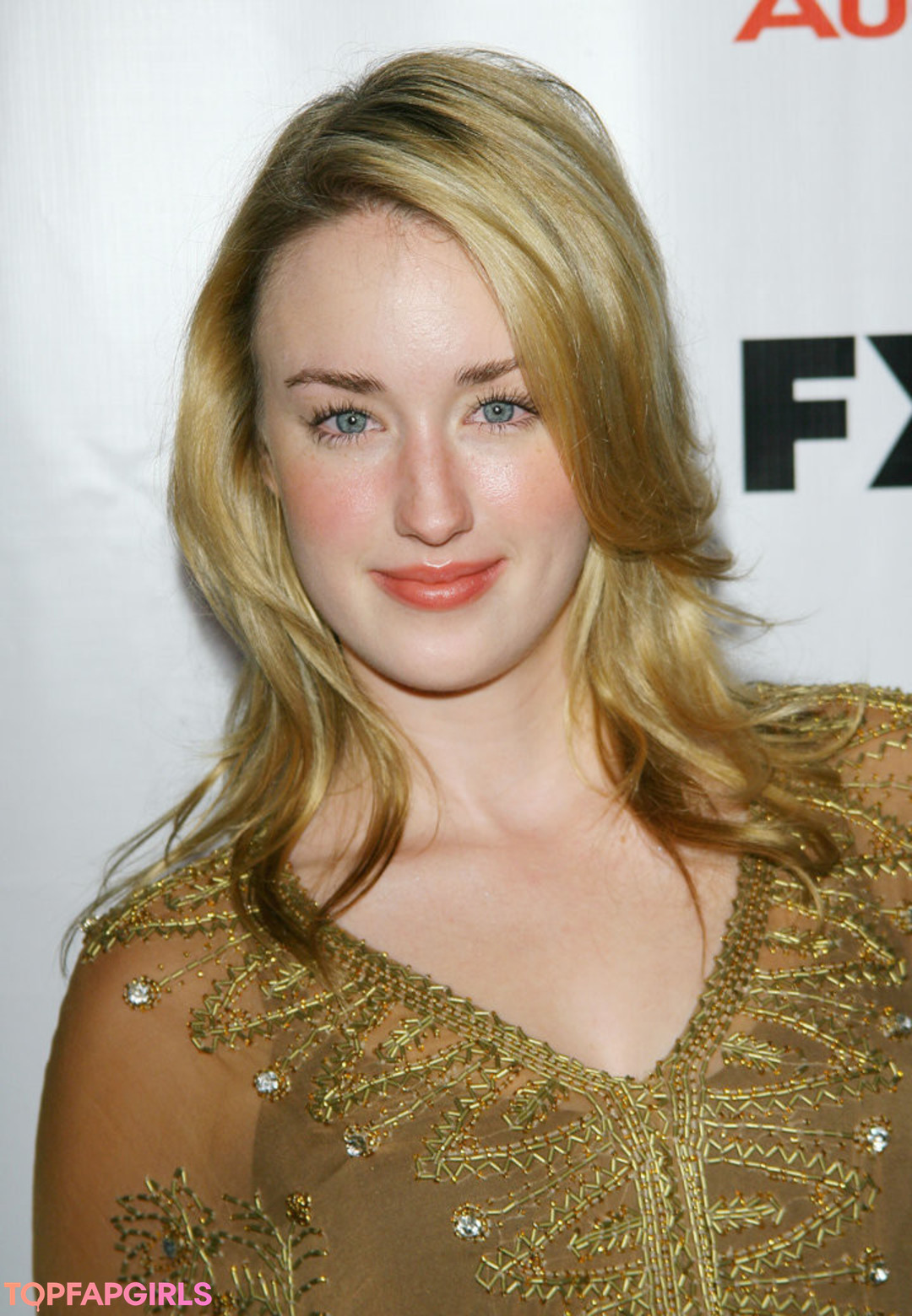 Foto desnuda filtrada de OnlyFans de Ashley Johnson #93 Foto desnuda filtrada de OnlyFans de Ashley Johnson #93
