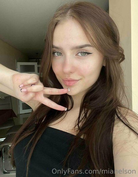 Foto desnuda filtrada de OnlyFans de Ellennelson