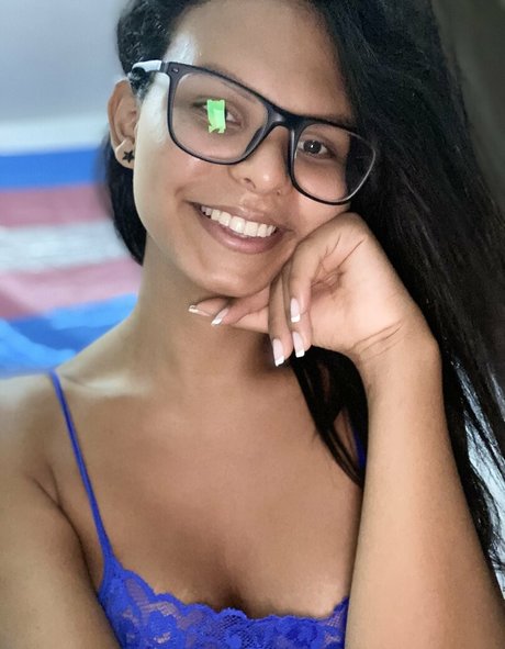 Bellapussy25