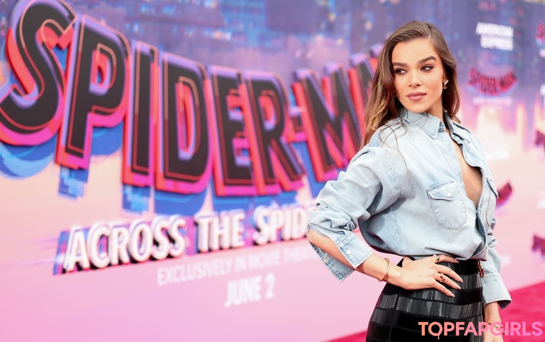 Foto desnuda filtrada de OnlyFans de Hailee Steinfeld #1148