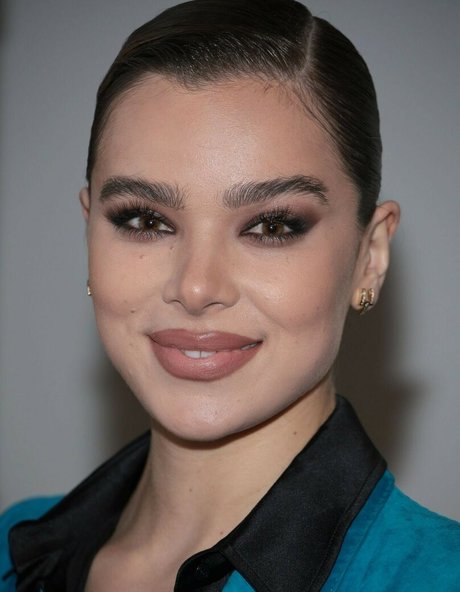 Hailee Steinfeld