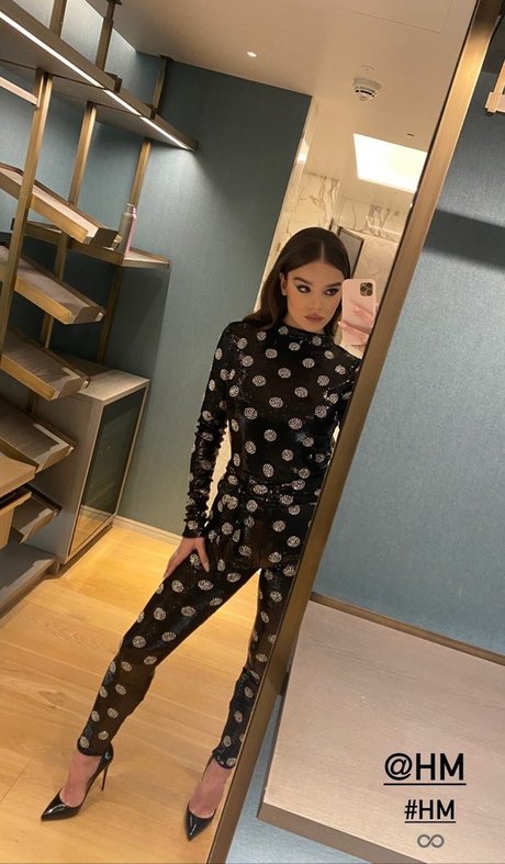 Foto desnuda filtrada de OnlyFans de Hailee Steinfeld