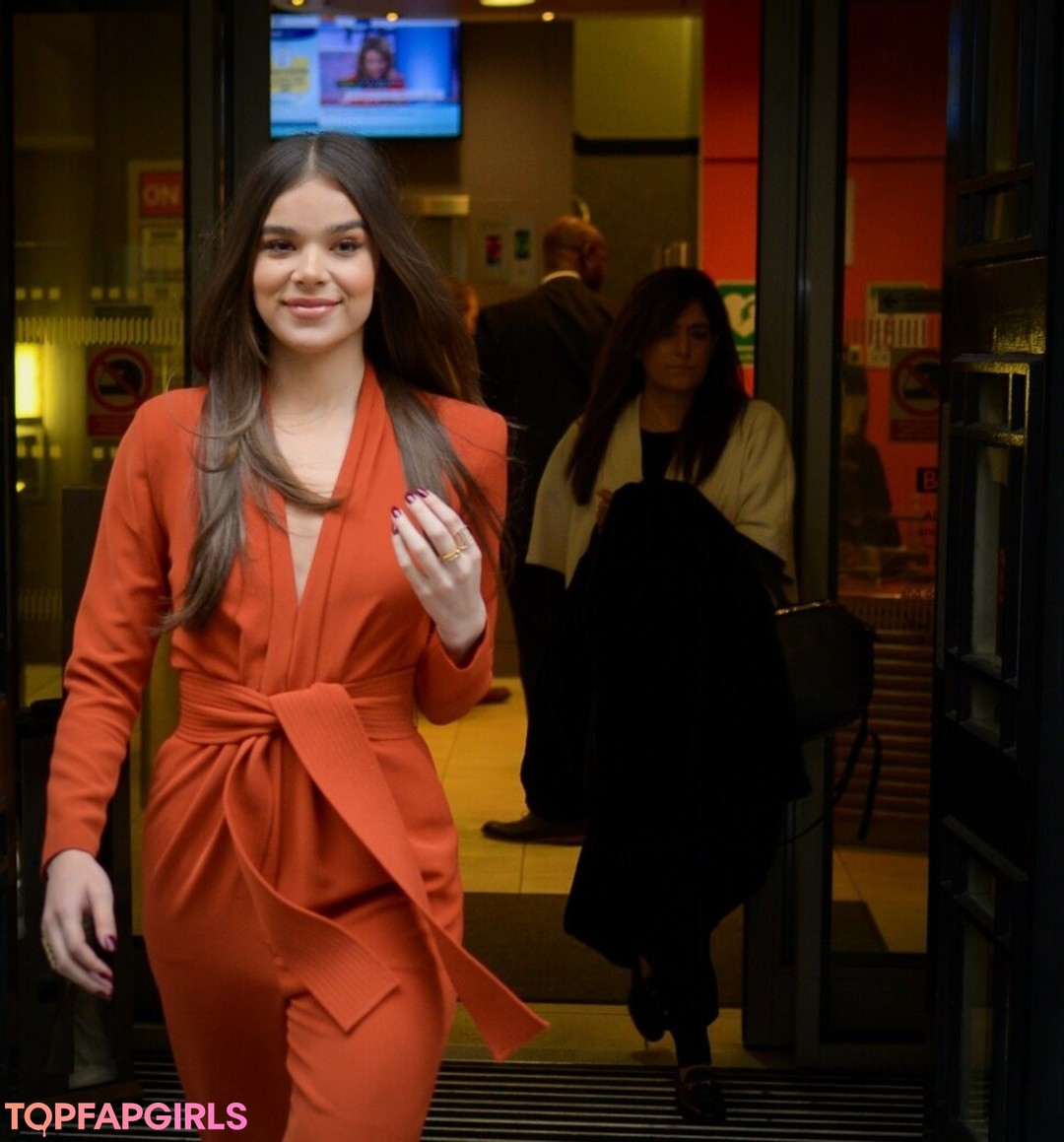 Foto desnuda filtrada de OnlyFans de Hailee Steinfeld #401 Foto desnuda filtrada de OnlyFans de Hailee Steinfeld #401