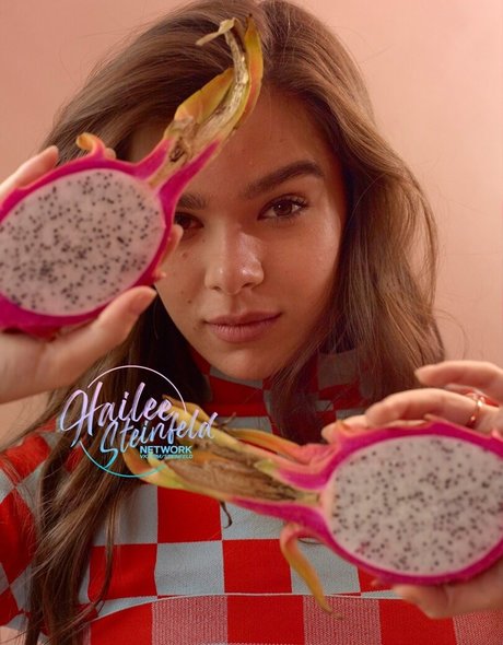 Hailee Steinfeld