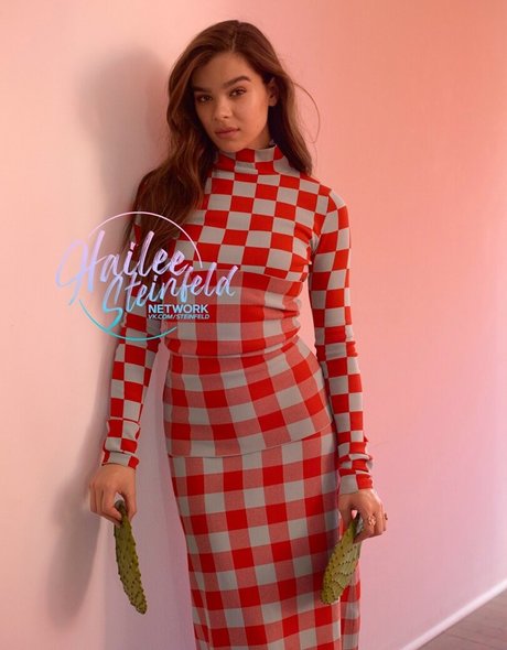 Hailee Steinfeld