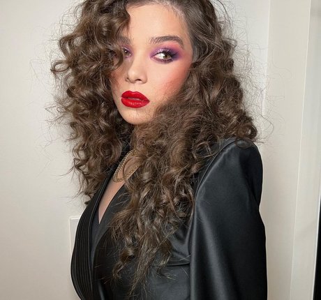 Hailee Steinfeld