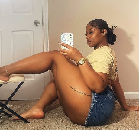 Foto desnuda filtrada de OnlyFans de Muva Dior