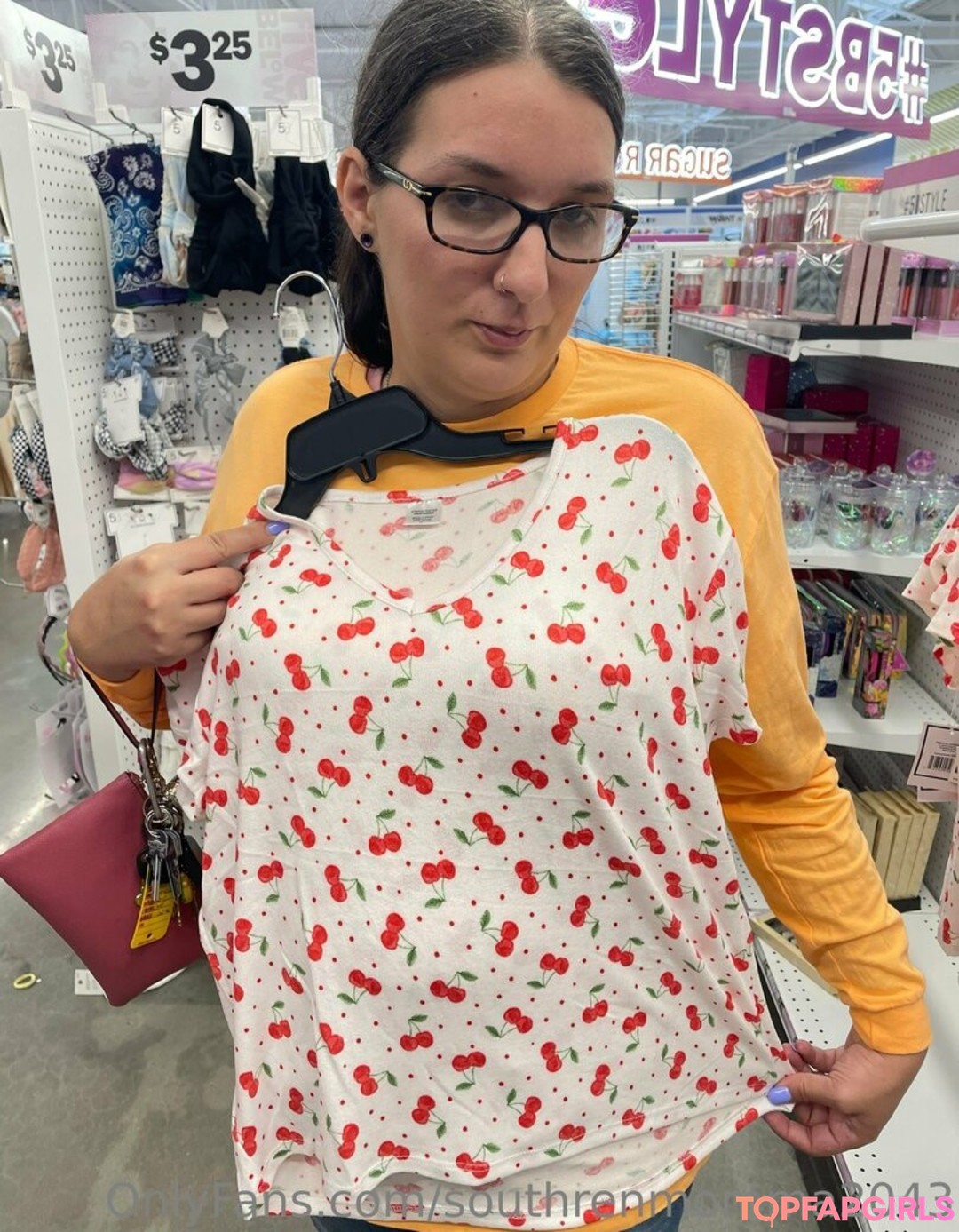 Foto desnuda filtrada de OnlyFans de Southrenmomma2043 #14 Foto desnuda filtrada de OnlyFans de Southrenmomma2043 #14
