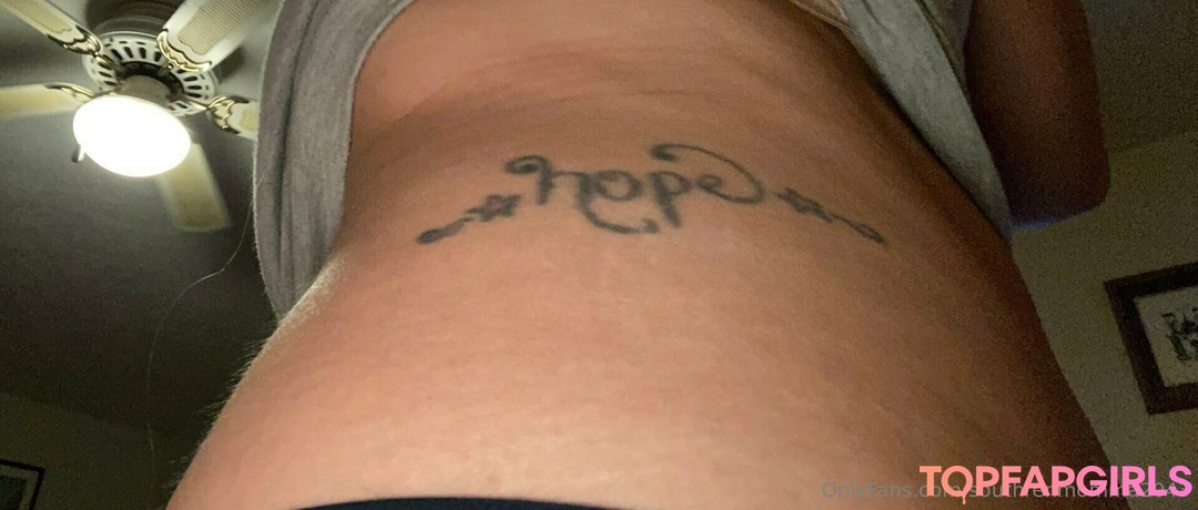 Foto desnuda filtrada de OnlyFans de Southrenmomma2043 #21 Foto desnuda filtrada de OnlyFans de Southrenmomma2043 #21