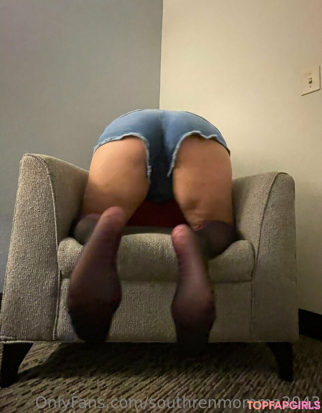 Foto desnuda filtrada de OnlyFans de Southrenmomma2043 #42 Foto desnuda filtrada de OnlyFans de Southrenmomma2043 #42