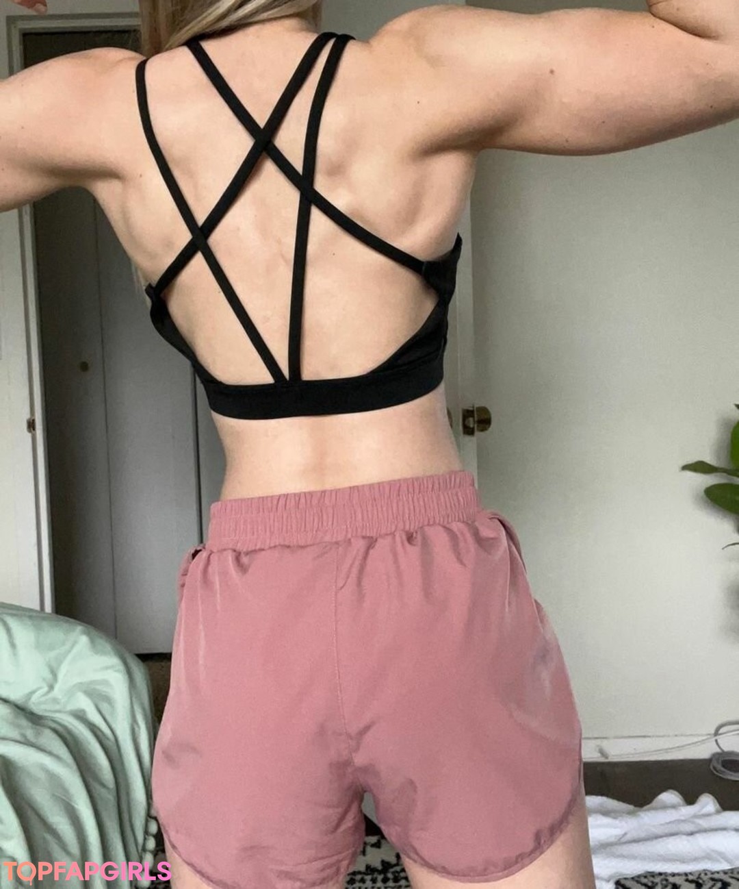 Foto desnuda filtrada de OnlyFans de Petitenfit #42 Foto desnuda filtrada de OnlyFans de Petitenfit #42