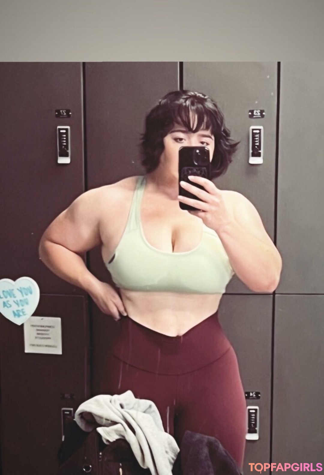 Foto desnuda filtrada de OnlyFans de Urmommymaggie #16 Foto desnuda filtrada de OnlyFans de Urmommymaggie #16