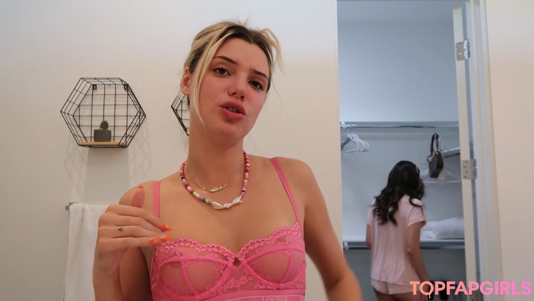 Foto desnuda filtrada de OnlyFans de Alissa Violet #207 Foto desnuda filtrada de OnlyFans de Alissa Violet #207
