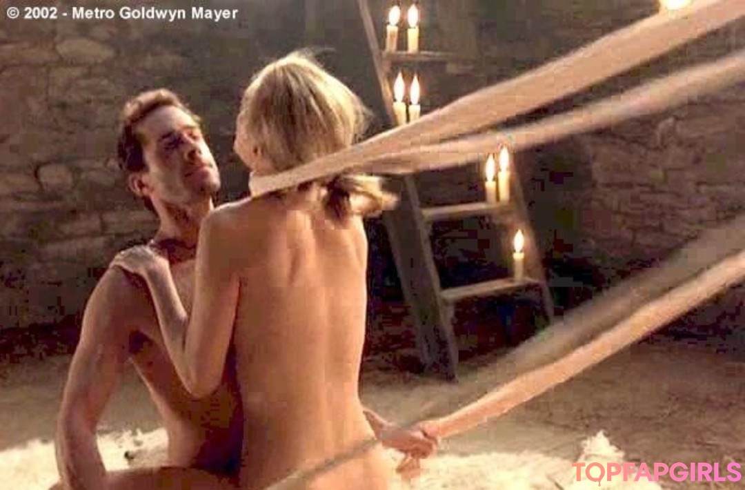 Foto desnuda filtrada de OnlyFans de Heather Graham #34 Foto desnuda filtrada de OnlyFans de Heather Graham #34