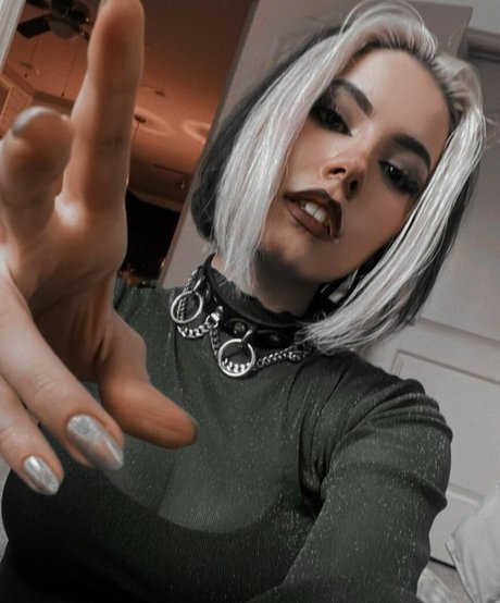 Luna Bloom