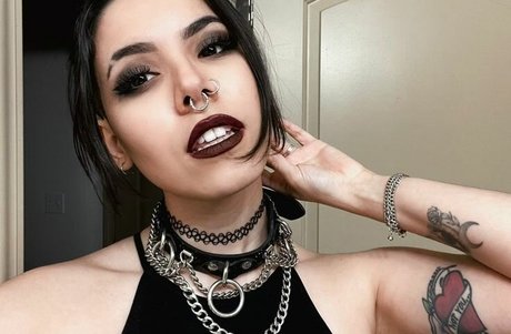 Luna Bloom