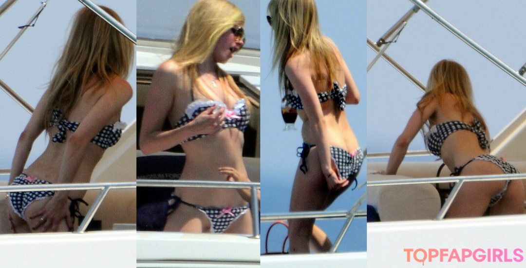 Foto desnuda filtrada de OnlyFans de Avril Lavigne #252 Foto desnuda filtrada de OnlyFans de Avril Lavigne #252