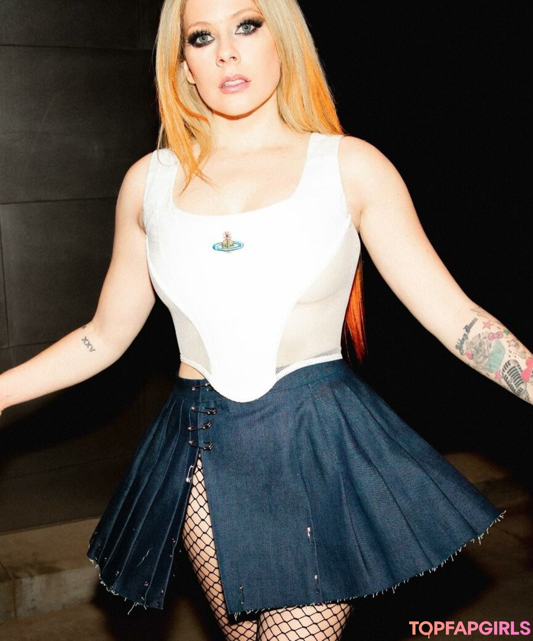 Foto desnuda filtrada de OnlyFans de Avril Lavigne #259 Foto desnuda filtrada de OnlyFans de Avril Lavigne #259