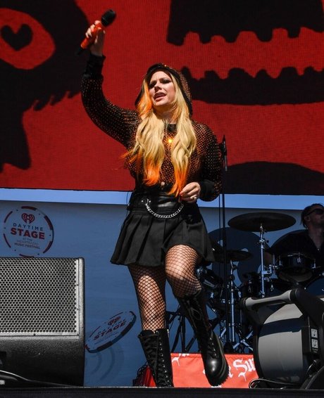 Avril Lavigne