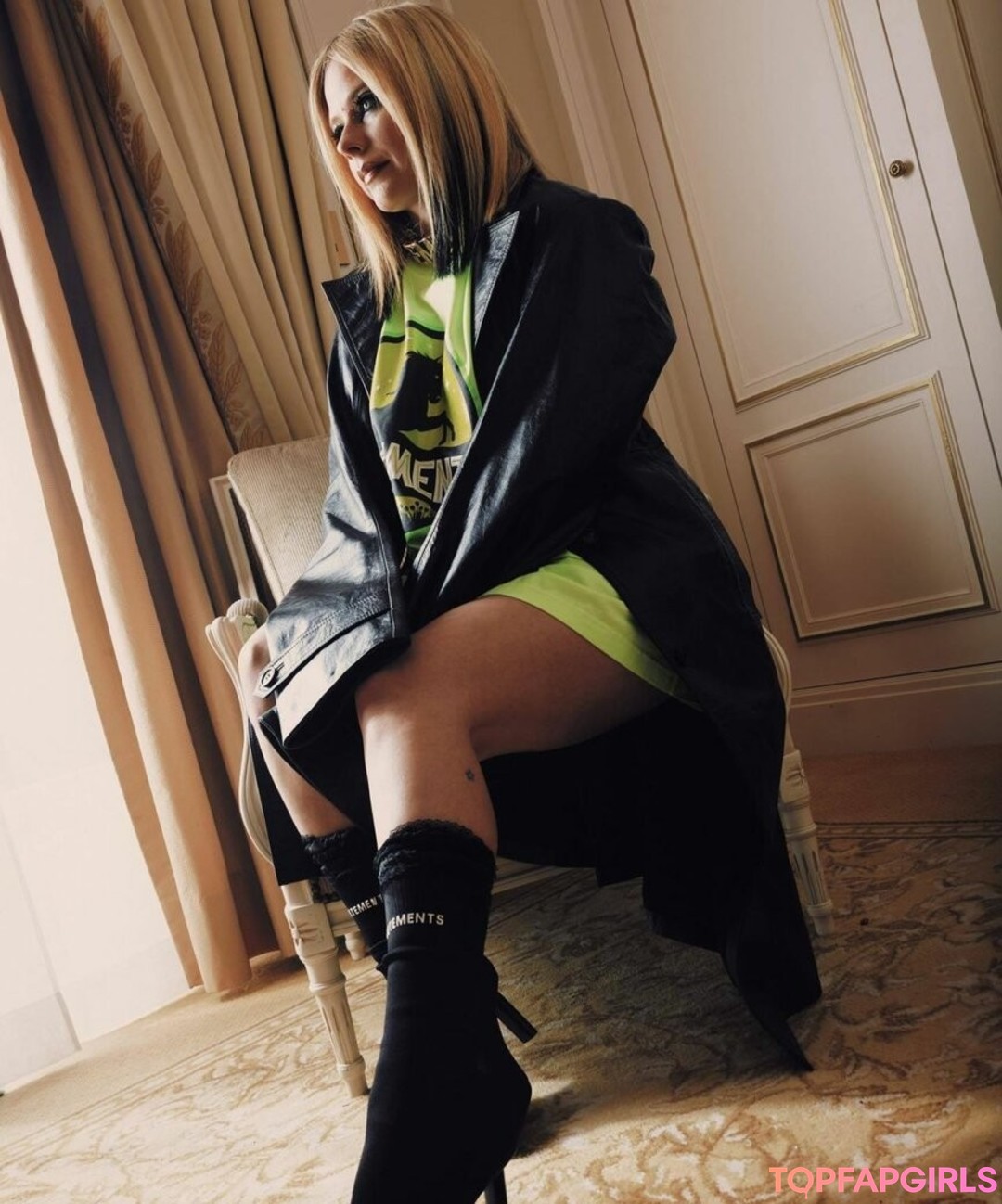 Foto desnuda filtrada de OnlyFans de Avril Lavigne #471 Foto desnuda filtrada de OnlyFans de Avril Lavigne #471