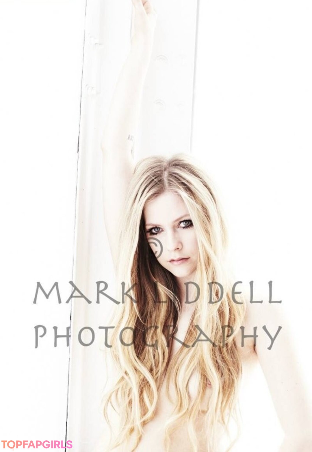 Foto desnuda filtrada de OnlyFans de Avril Lavigne #72 Foto desnuda filtrada de OnlyFans de Avril Lavigne #72