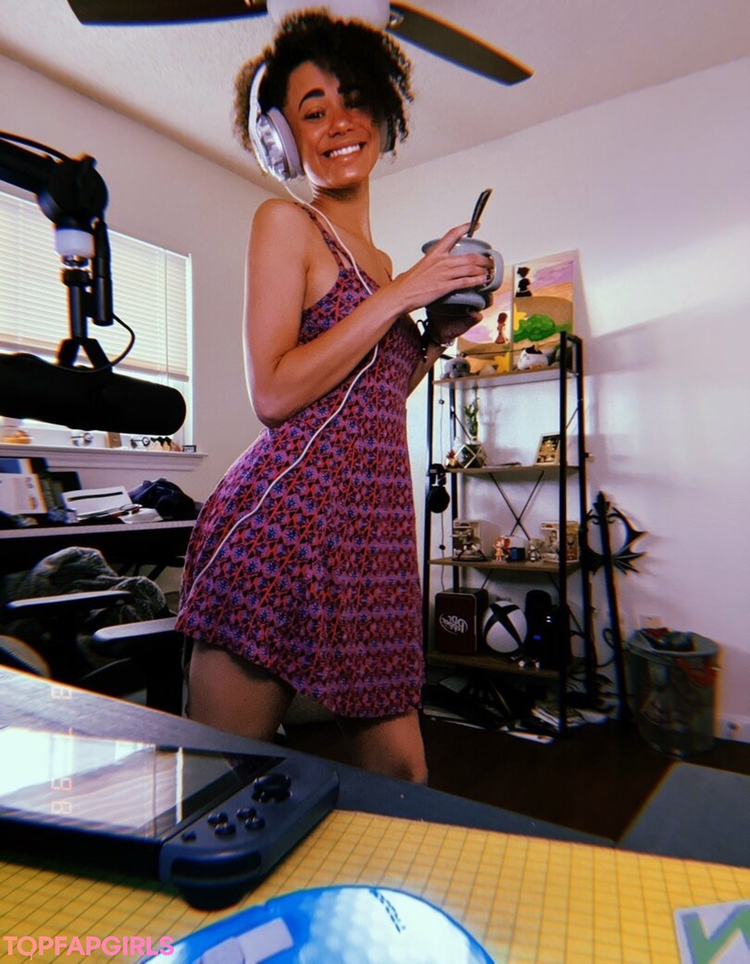 Foto desnuda filtrada de OnlyFans de Blackkrystel #50 Foto desnuda filtrada de OnlyFans de Blackkrystel #50