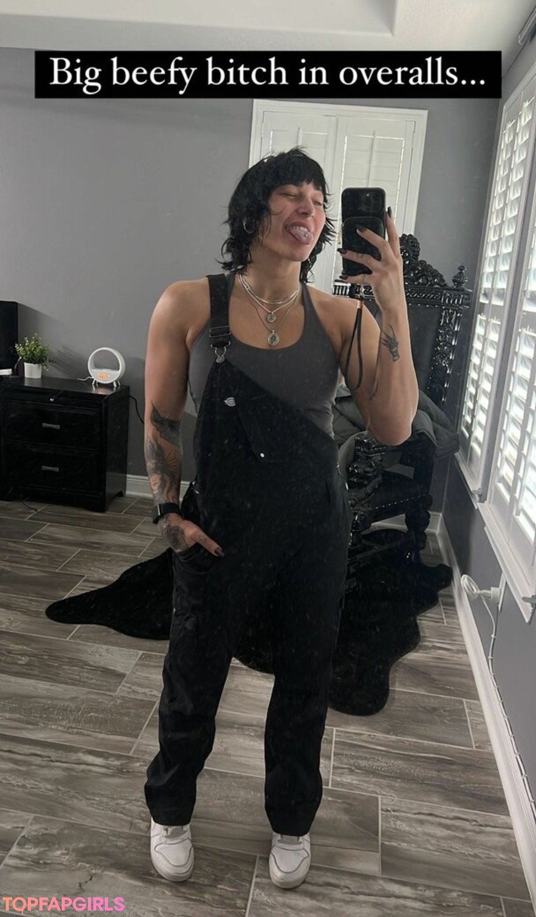 Foto desnuda filtrada de OnlyFans de Rhea Ripley #387 Foto desnuda filtrada de OnlyFans de Rhea Ripley #387