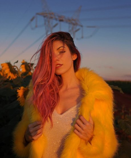 Mari Moon