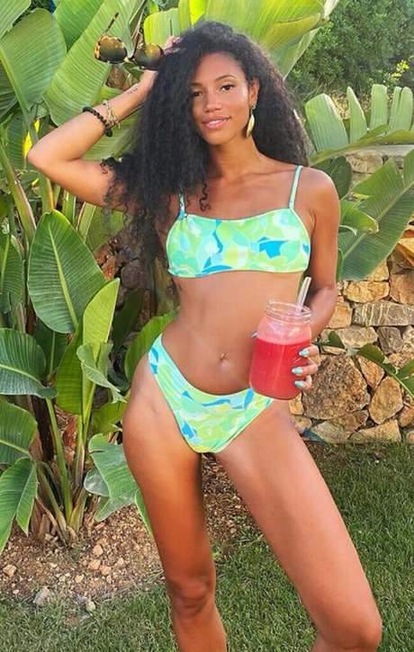 Foto desnuda filtrada de OnlyFans de Vick Hope