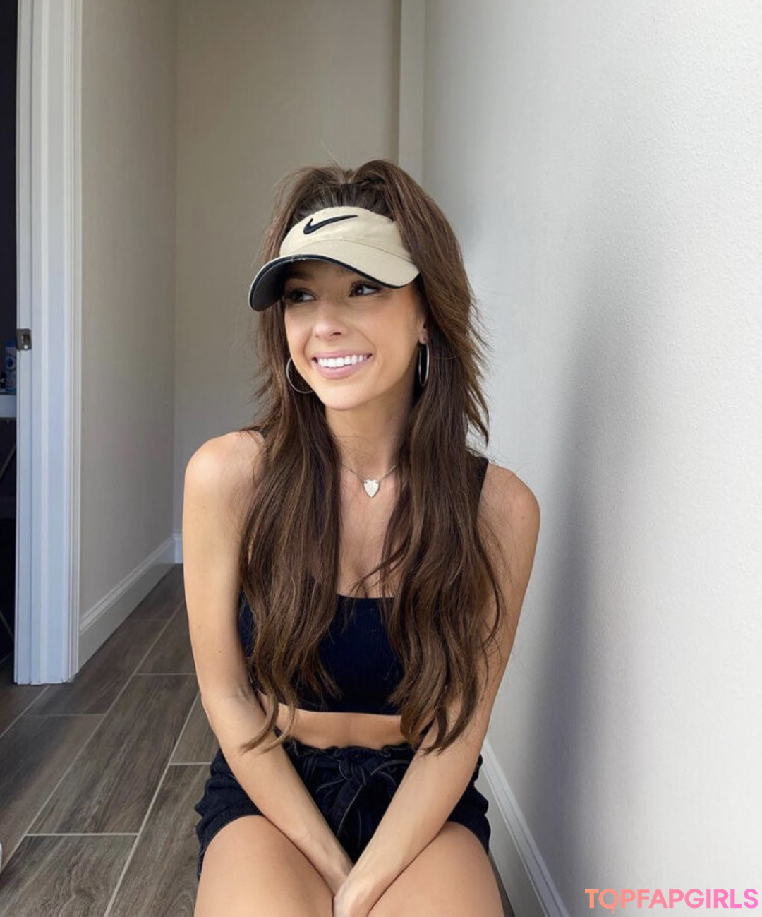 Foto desnuda filtrada de OnlyFans de Taylor Alesia #381 Foto desnuda filtrada de OnlyFans de Taylor Alesia #381