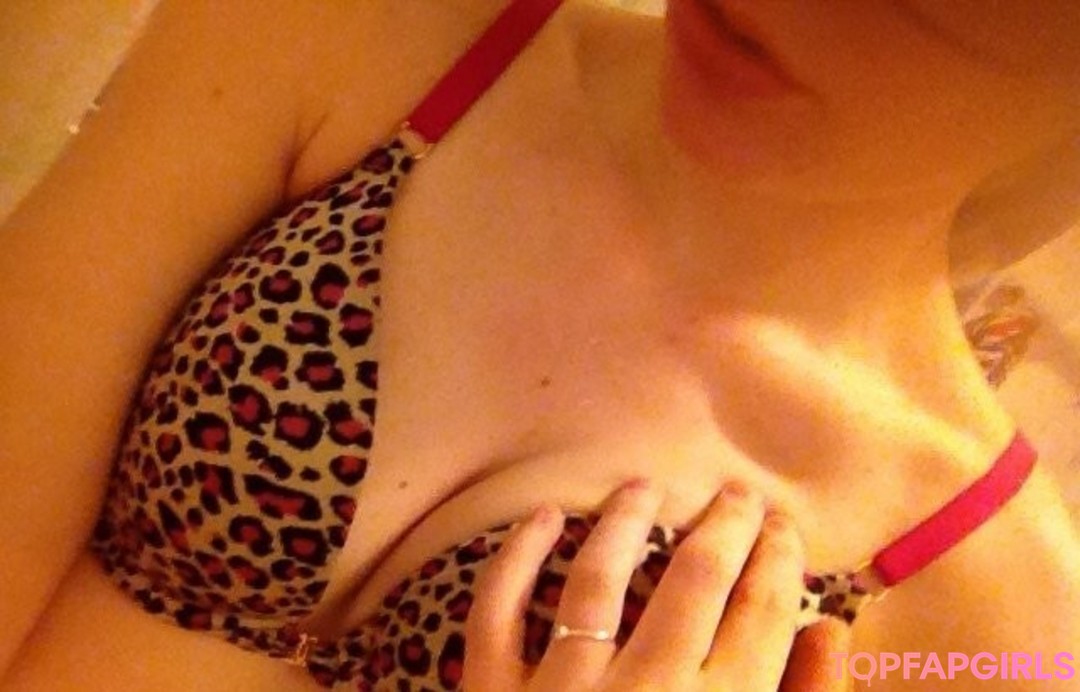 Foto desnuda filtrada de OnlyFans de Deezefreeze #42 Foto desnuda filtrada de OnlyFans de Deezefreeze #42