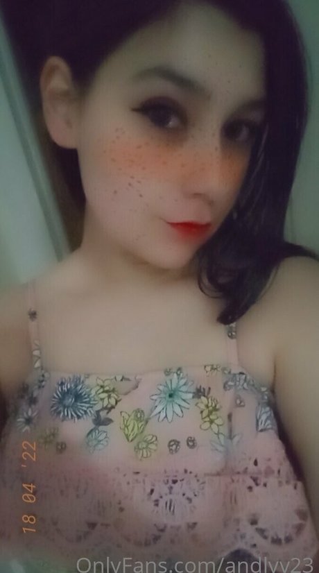 Foto desnuda filtrada de OnlyFans de Andlyfree