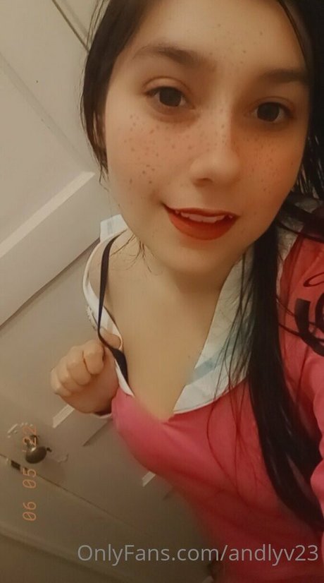 Foto desnuda filtrada de OnlyFans de Andlyfree