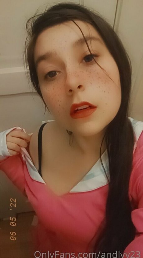 Foto desnuda filtrada de OnlyFans de Andlyfree
