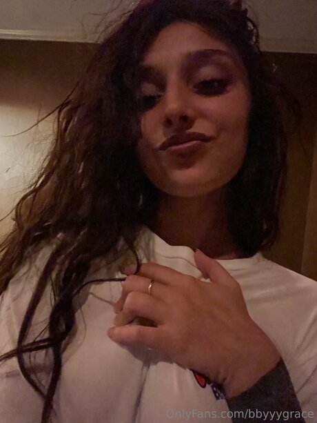 Foto desnuda filtrada de OnlyFans de Bbyyygrace