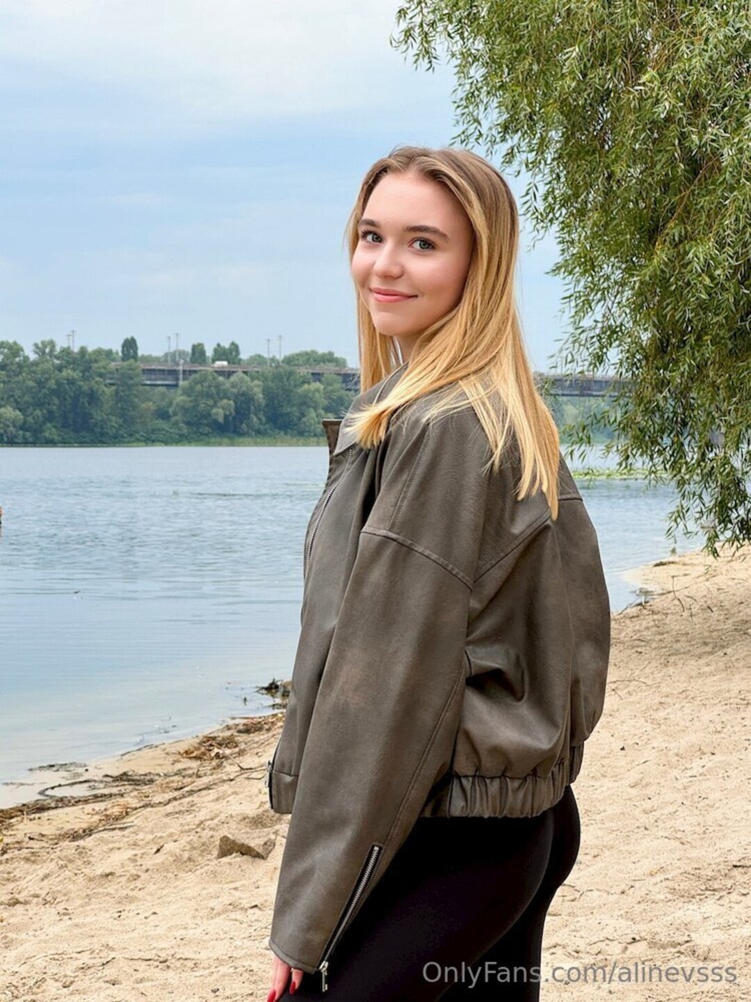 Foto desnuda filtrada de OnlyFans de Alinevsss #1638