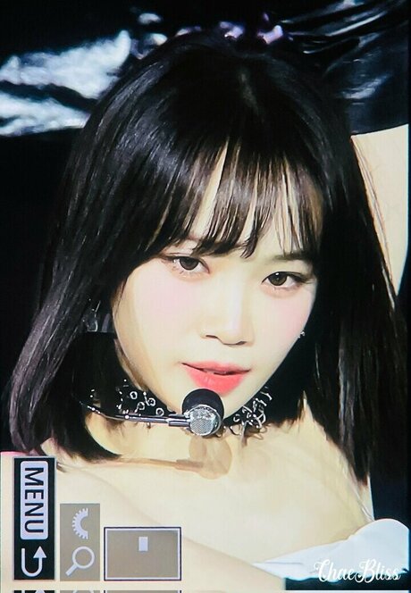 Kim Chaewon